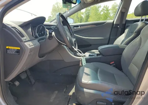 2012 Hyundai Sonata Hybrid from USA, damaged, VIN KMHEC4A47CA054475